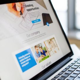 website-design-laptop-screen_250865-462